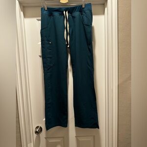 FIGS Kade Cargo Scrub Pant